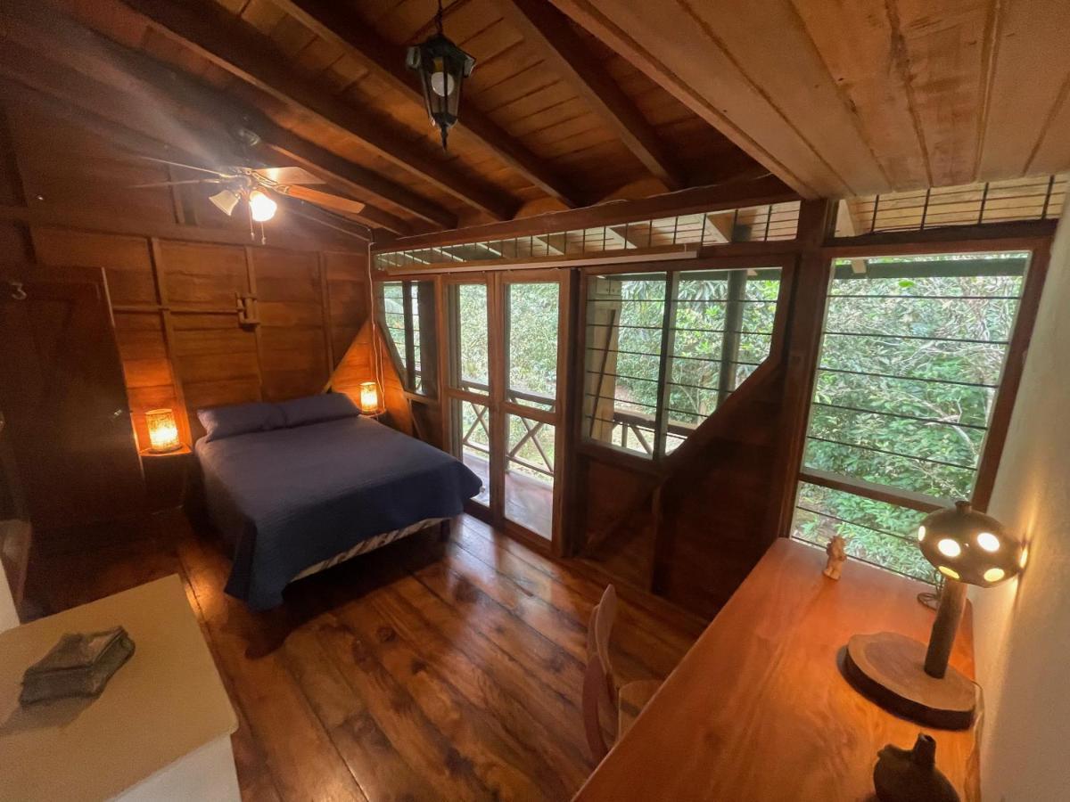 Caoni Riverside Lodge Puerto Quito Exterior photo